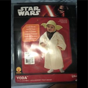 Baby yoda costume